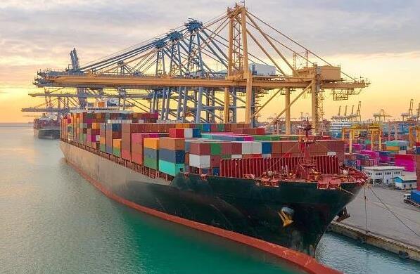 美國(guó)海運(yùn)物流面臨的挑戰(zhàn)是什么？應(yīng)對(duì)措施有哪些？