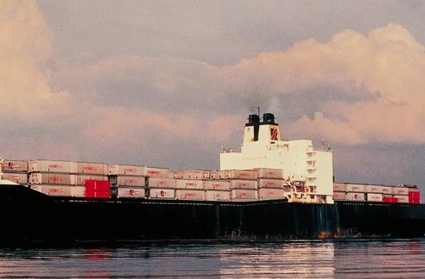 美國貨代市場也成為了一個(gè)非常重要且具有競爭力的行業(yè)