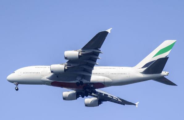 英國空運(yùn)價(jià)格的變動受到了哪些因素的影響？