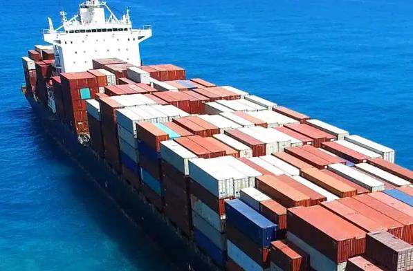 英國是如何通過優(yōu)質(zhì)服務(wù)和創(chuàng)新技術(shù)打造全球物流樞紐的？