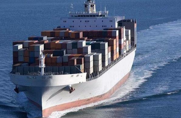 菲律賓物流發(fā)揮著橋梁的作用，推動著菲律賓經(jīng)濟的蓬勃發(fā)展