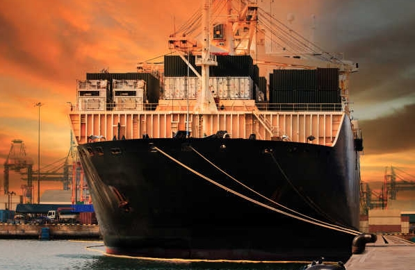 上海貨代公司的發(fā)展歷程、服務特點以及面臨的挑戰(zhàn)有哪些？