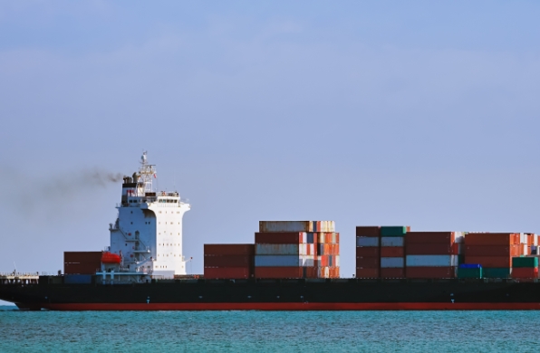 隨著貿(mào)易環(huán)境的不斷變化，美國(guó)進(jìn)口貨代行業(yè)將繼續(xù)發(fā)展壯大