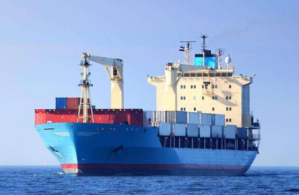 上海貨代公司是中國(guó)國(guó)際貿(mào)易中心重要組成部分，發(fā)揮不可替代的作用