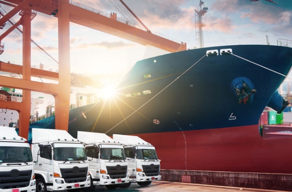 上海貨代正處轉(zhuǎn)型升級關(guān)鍵時(shí)期，雖然面臨挑戰(zhàn)但也蘊(yùn)含無限發(fā)展機(jī)遇