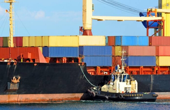 隨著全球貿(mào)易的不斷發(fā)展，上海貨代公司需要不斷創(chuàng)新和改進(jìn)