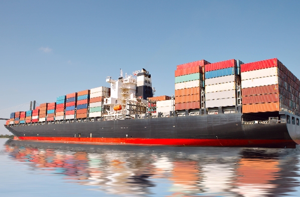 作為連接不同國(guó)家和地區(qū)之間的橋梁，美國(guó)貨代扮演著至關(guān)重要的角色