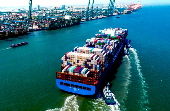 海運(yùn)貨代是國際貿(mào)易中不可或缺的一環(huán)，其地位正面臨前所未有的變革