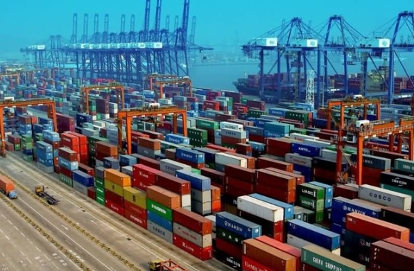 泰國擁有廣袤的熱帶雨林，這些自然環(huán)境為物流運(yùn)輸帶來了諸多挑戰(zhàn)