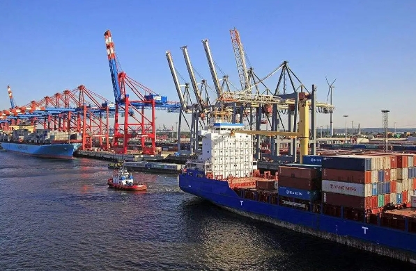 國際貨代如同貿易鏈上的隱形巨人，默默推動著全球貿易的繁榮發(fā)展