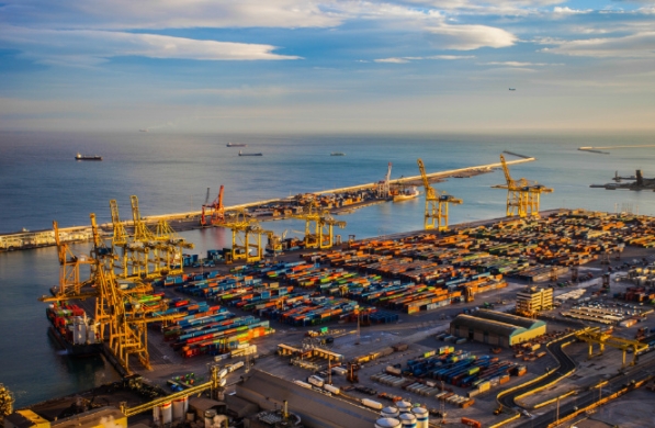 東南亞地區(qū)以其獨特的地理位置和經濟活力，成為貨代行業(yè)關注的焦點