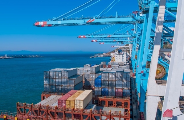 歐洲貨代公司正站在新的歷史起點上，面臨著前所未有的機(jī)遇與挑戰(zhàn)