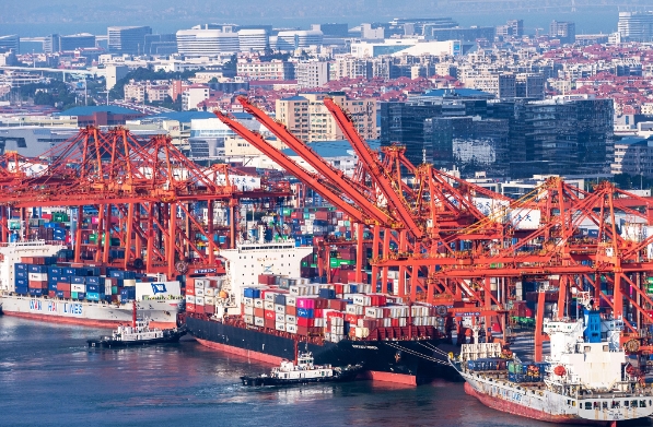 國(guó)際貨代不僅是商品流動(dòng)的加速器，更是推動(dòng)世界經(jīng)濟(jì)繁榮的重要力量