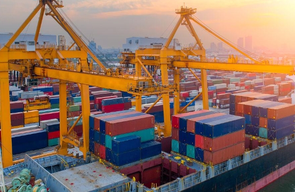 貨運代理企業(yè)如何創(chuàng)新服務模式提升核心競爭力，成為業(yè)界普遍關注的焦點