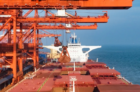 隨著市場的持續(xù)拓展，上海貨代行業(yè)將繼續(xù)發(fā)揮其智慧舞者的角色