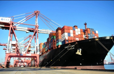 國際海運(yùn)在歷史的長河中不斷前行，見證著人類文明的進(jìn)步與變遷