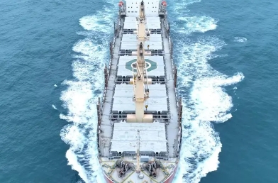 國(guó)際物流貨運(yùn)正以前所未有的速度和規(guī)模，跨越山海，連接世界