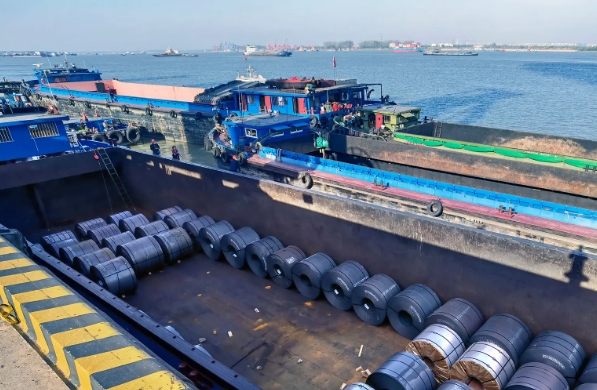 南美市場(chǎng)以其龐大的消費(fèi)潛力，逐漸成為全球出口商關(guān)注的熱點(diǎn)