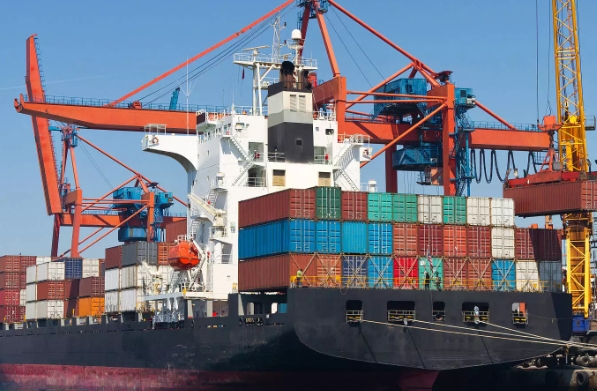 國際貨代是國際貿(mào)易重要的一部分，為全球貿(mào)易發(fā)展搭建了堅實(shí)的橋梁