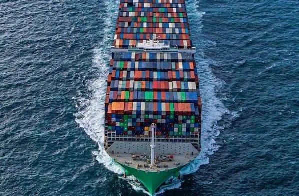 供應鏈大挑戰(zhàn)：國際物流公司如何實現(xiàn)效率與環(huán)保雙贏？