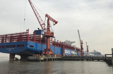 上海進(jìn)出口貨代不僅是商品的搬運(yùn)者，更是信息的傳遞者、趨勢的引領(lǐng)者